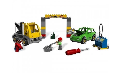 Авторемонтная мастерская за работой 5641 Лего Дупло (Lego Duplo)