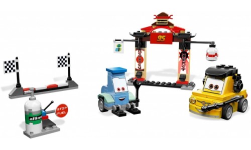 Токийский Пит Стоп 8206 Лего Тачки 2 (Lego Cars 2)